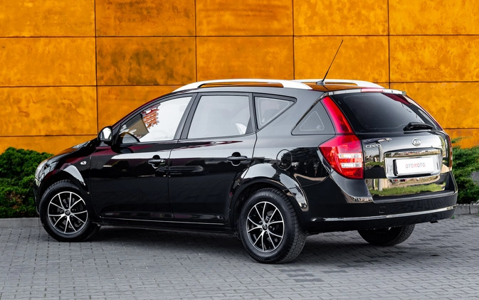 Kia Ceed cena 17900 przebieg: 162000, rok produkcji 2008 z Radom małe 529